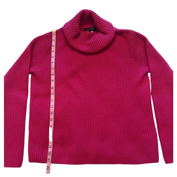 Banana Republic Cashmere Chiara Fuchsia Turtleneck Sweater M - Picture 4 of 9